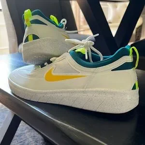 Nike | Shoes | Mens Nike Athletic Shoe 5 Neon Accents With  display picture 2